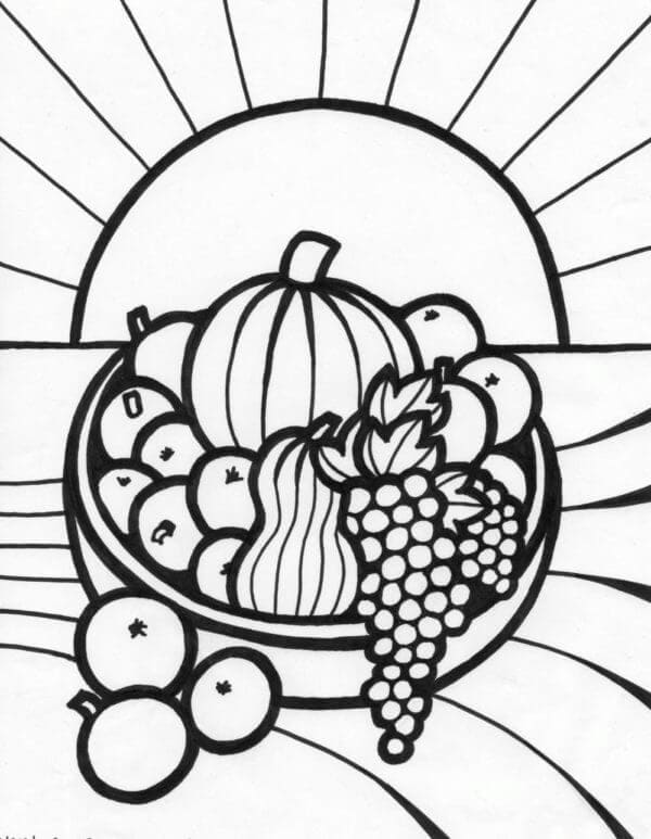 Keranjang Buah dengan Latar Belakang Senja